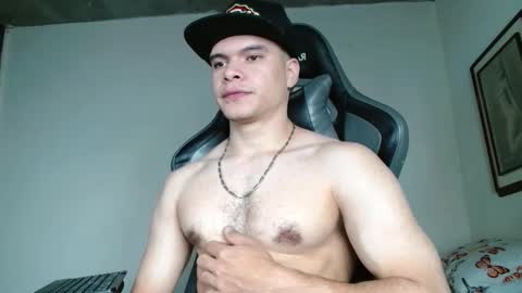 Snapshot of ash_wingrant chatting on 02.27.25 ash_wingrant online show from 02.27.25