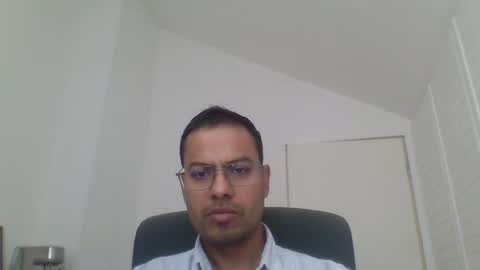 Snapshot of asharma1984xyz chatting on 04.28.26 asharma1984xyz online show from 04.28.26