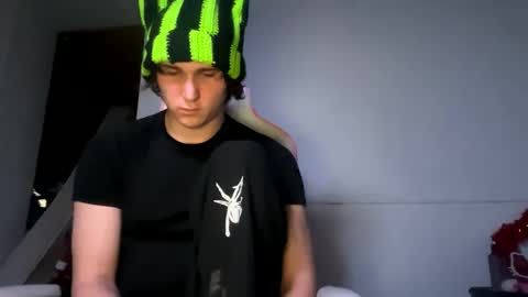 Snapshot of ashbuyersss chatting on 02.06.25 ashbuyersss online show from 02.06.25