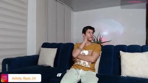 Snapshot of ashely_ryan24 chatting on 02.11.25 Ashley And Ryan online show from 02.11.25