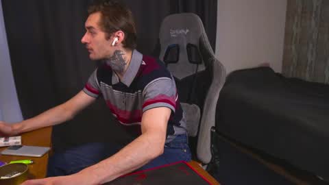 Jerk Machine online show from 05.09.26