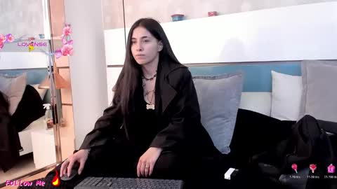 Ashkoreh online show from 12.14.25