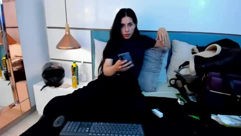 Snapshot of ashkoreh chatting on 04.21.26 Ashkoreh online show from 04.21.26