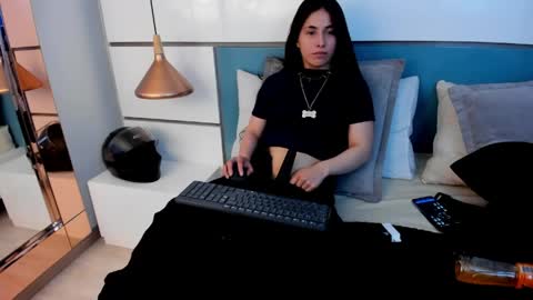 Snapshot of ashkoreh chatting on 05.20.26 Ashkoreh online show from 05.20.26