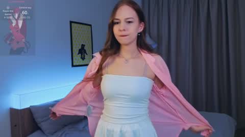 Snapshot of ashlealavender chatting on 04.09.26 April online show from 04.09.26