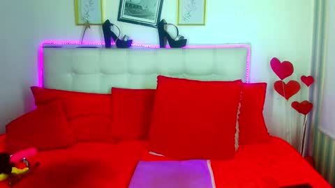 ashley  online show from 12.21.24