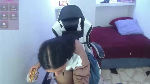 Snapshot of ashley17_ chatting on 02.01.26 ashley17_ online show from 02.01.26