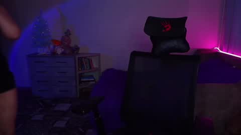   Yasmina   online show from 01.11.25