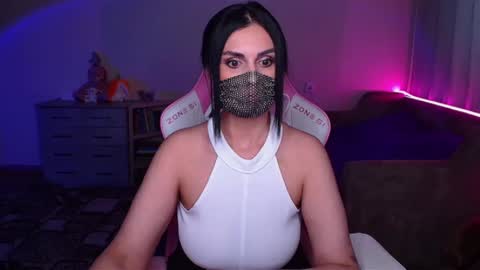   Yasmina   online show from 02.11.25