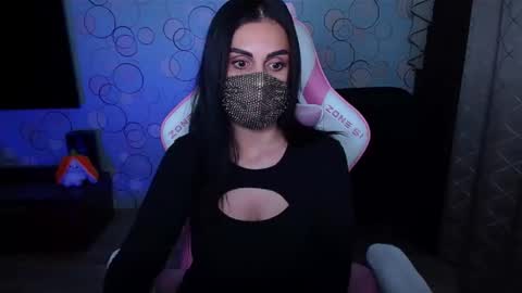   Yasmina   online show from 10.06.25