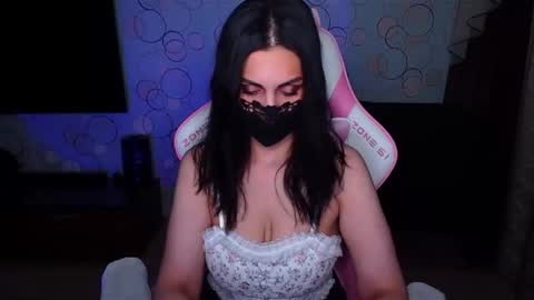   Yasmina   online show from 02.01.26