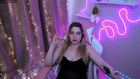 Snapshot of ashley__rous chatting on 03.03.25 Ashley online show from 03.03.25