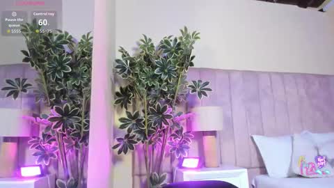 Snapshot of ashley_beaomunt chatting on 03.16.26 ashley_beaomunt online show from 03.16.26