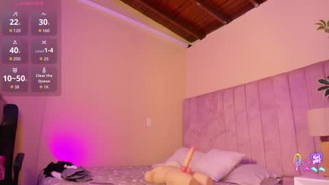 Snapshot of ashley_beaomunt chatting on 03.25.26 ashley_beaomunt online show from 03.25.26