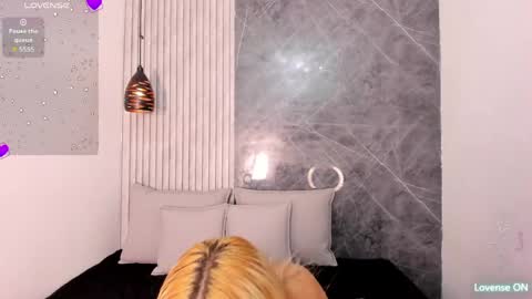 Snapshot of ashley_miller26 chatting on 05.21.26 ashley_miller26 online show from 05.21.26