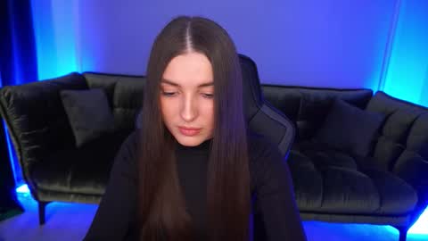 ashleybaee online show from 10.28.25