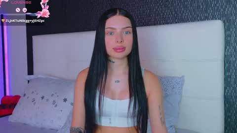 AshleyEtthen online show from 02.23.26