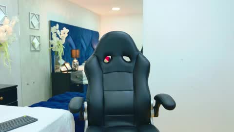 Im Ashley  online show from 02.03.26