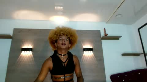 Snapshot of ashleysofiathenison chatting on 06.12.26 ashleysofiathenison online show from 06.12.26