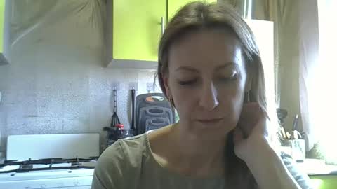 Snapshot of ashleyxhoney chatting on 04.22.26 AshleyXHoney online show from 04.22.26