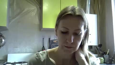 Snapshot of ashleyxhoney chatting on 04.23.26 AshleyXHoney online show from 04.23.26