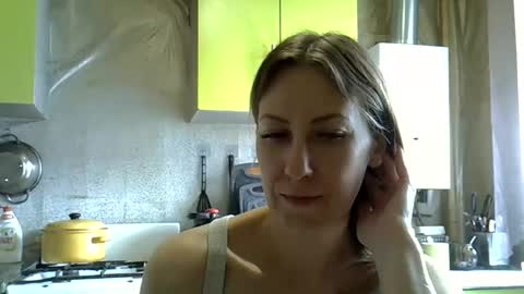Snapshot of ashleyxhoney chatting on 05.28.26 AshleyXHoney online show from 05.28.26