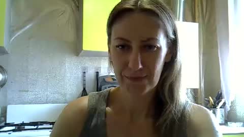 Snapshot of ashleyxhoney chatting on 06.10.26 AshleyXHoney online show from 06.10.26