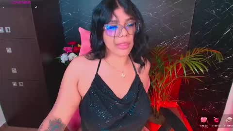 Snapshot of ashleyy18__ chatting on 10.18.25 Ashleyy18   online show from 10.18.25