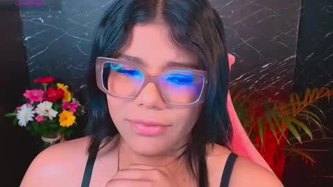 Snapshot of ashleyy18__ chatting on 10.19.25 Ashleyy18   online show from 10.19.25