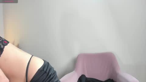 ashly_jones_ online show from 03.09.25