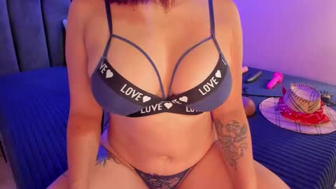 ashlye_miller_ online show from 01.17.26