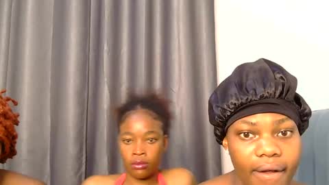Snapshot of ashrine_ chatting on 06.14.26 ashrine online show from 06.14.26