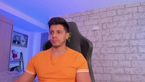 Snapshot of ashton_coleman_ chatting on 06.04.26 my name real is camilo online show from 06.04.26