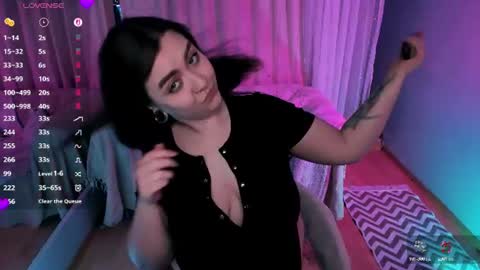 Snapshot of ashton_heidi chatting on 06.17.26 Your girlfriend online show from 06.17.26