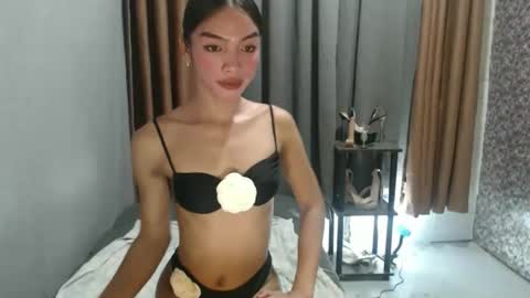 Snapshot of asian_cassy chatting on 04.25.26 asian_cassy online show from 04.25.26