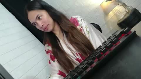 Snapshot of asian_kati chatting on 11.22.25 theakati online show from 11.22.25