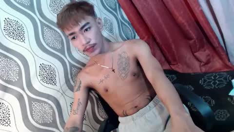 Snapshot of asian_kimxxx chatting on 12.26.24 don online show from 12.26.24