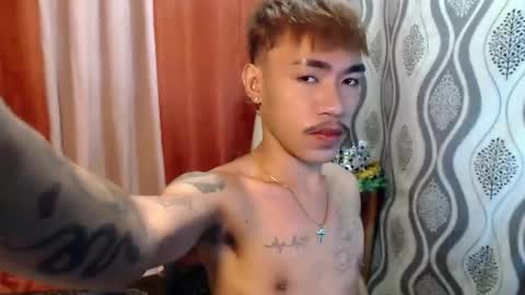 Snapshot of asian_kimxxx chatting on 12.30.24 don online show from 12.30.24