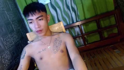 Snapshot of asian_kimxxx chatting on 01.08.25 don online show from 01.08.25