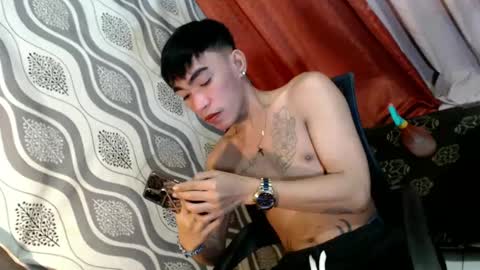 Snapshot of asian_kimxxx chatting on 01.13.25 don online show from 01.13.25