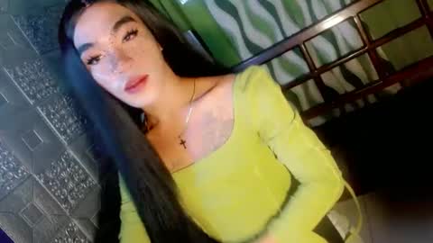 Snapshot of asian_kimxxx chatting on 01.26.25 don online show from 01.26.25