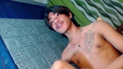 Snapshot of asian_kimxxx chatting on 02.19.25 don online show from 02.19.25