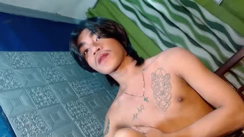 Snapshot of asian_kimxxx chatting on 02.26.25 don online show from 02.26.25