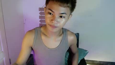 Snapshot of asian_lover05 chatting on 04.14.26 asian_lover05 online show from 04.14.26