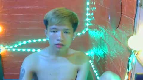 Snapshot of asian_macky chatting on 02.25.26 asian_macky online show from 02.25.26