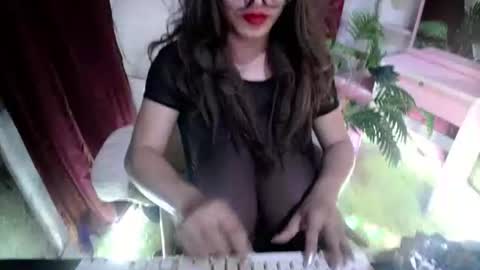 Snapshot of asian_petit19 chatting on 04.05.26 Lovely online show from 04.05.26