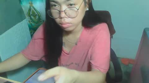 Snapshot of asian_rhean chatting on 02.27.25 Rhean online show from 02.27.25