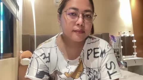 Curvy online show from 10.03.25