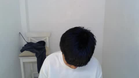 Snapshot of asiancutie0 chatting on 12.19.24 online show from 12.19.24