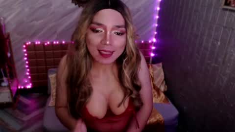 Snapshot of asiandollxxx4u chatting on 04.30.26 BELLA NOTCH online show from 04.30.26